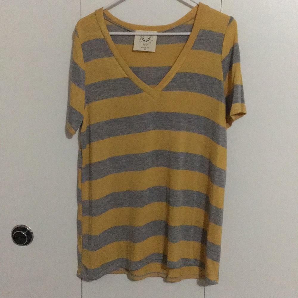 Fawntastic Fawn Medium V-Neck Shirt